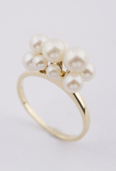 Gouden ring met cultivé parels