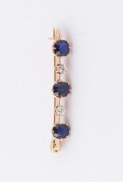 Antieke gouden brochette met blauwe spinel en briljant