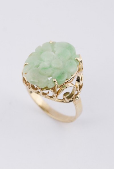 Gouden ring met jade