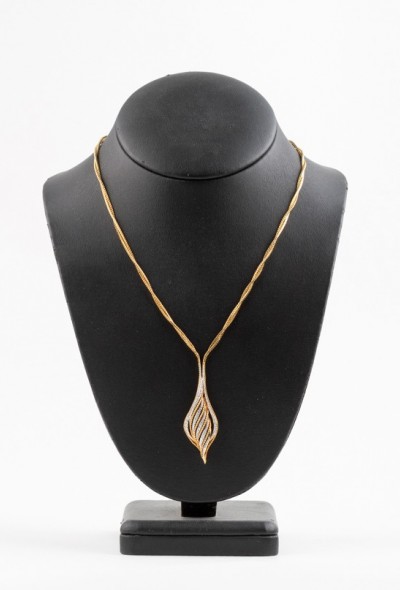 Gouden collier met 30 briljanten