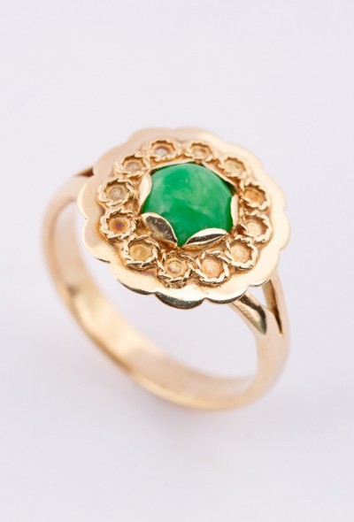 Gouden ring met jade