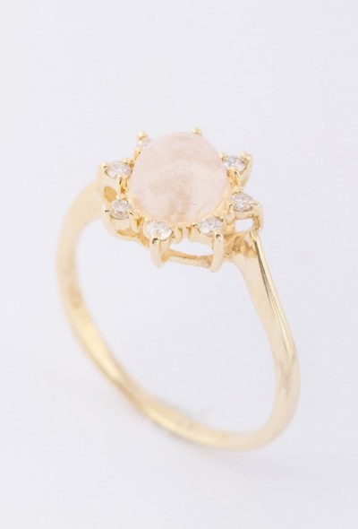 Gouden ring met rosekwarts en briljant