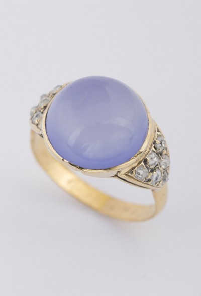 Gouden ring met chalcedoon en oud geslepen briljant