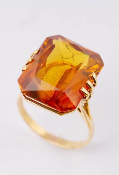 Gouden ring met citrien
