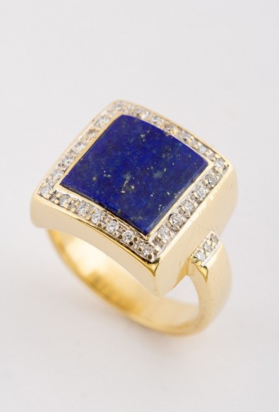 Gouden entourage ring me lapis lazuli en briljant