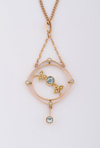 Antieke 9 krt. engelse victoriaanse hanger met aquamarijn en parels