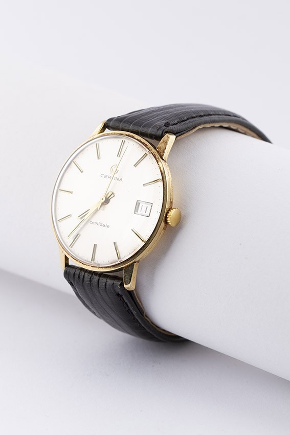 Gouden heren horloge merk Certina.