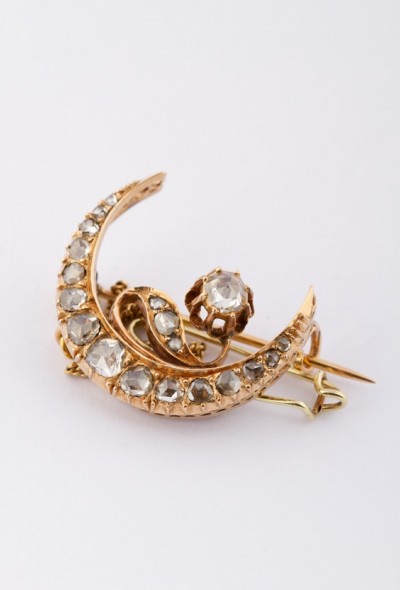 Gouden broche met roos geslepen diamanten