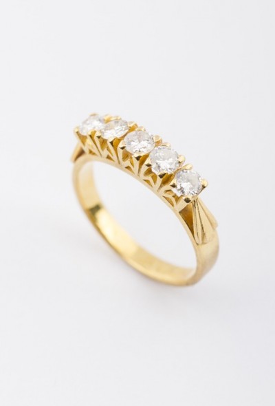 Gouden rij ring met briljant