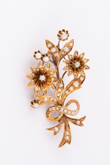 Antieke 14 gouden broche met parels.