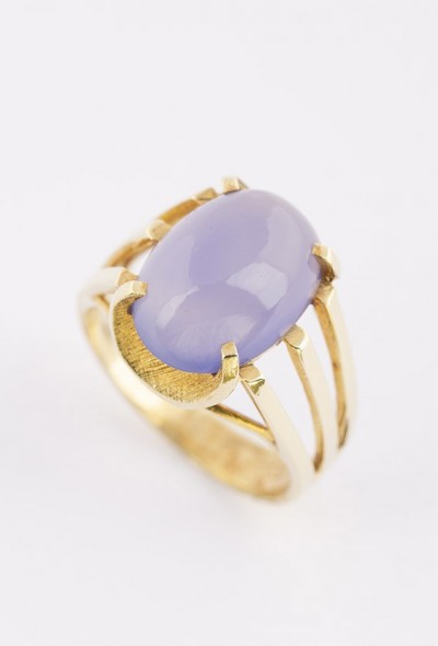 Gouden ring met chalcedoon