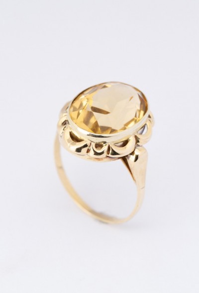 Gouden ring met citrien