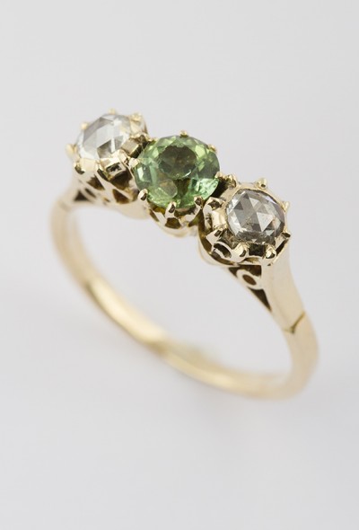 Antiek gouden rij ring met peridoot en roos diamant