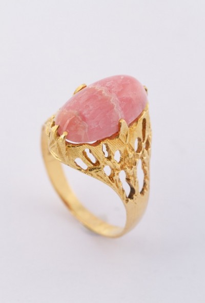 Gouden ring met rhodochrosiet