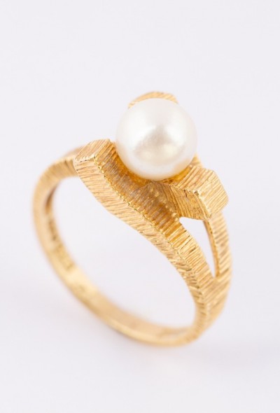 Gouden ring met cultivé parel