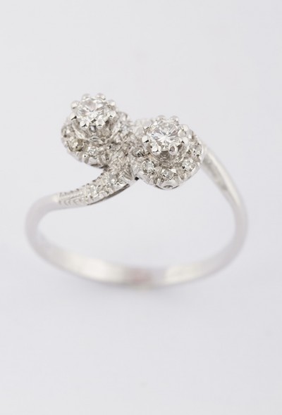 Wit gouden slag ring met briljant en diamant