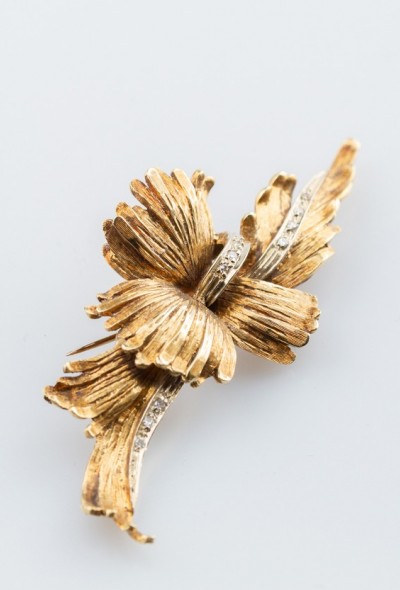 Gouden bloem broche met diamanten (8-kant)