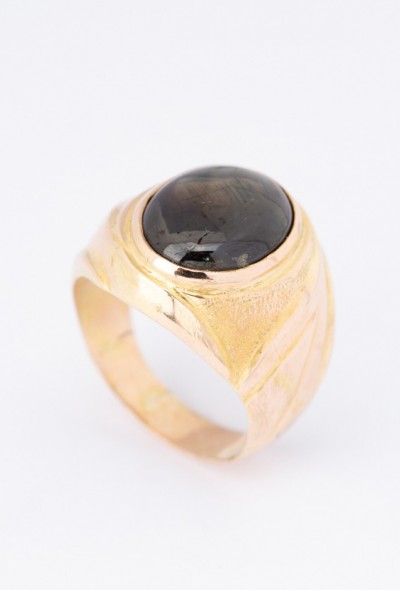 Gouden massieve heren ring met valkenoog