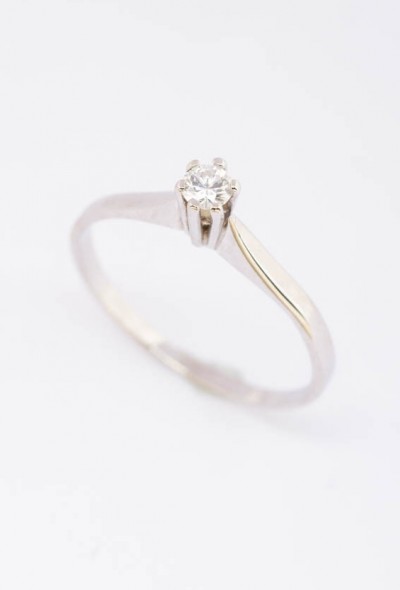 Wit gouden solitair ring met een briljant (0.09 ct.)