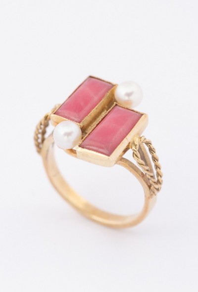 Gouden ring met rhodochrosiet