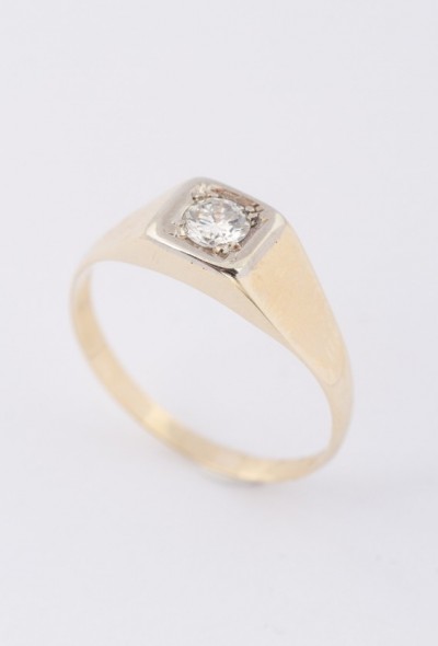 Gouden heren solitair ring met een briljant van ca. 0.25 ct.