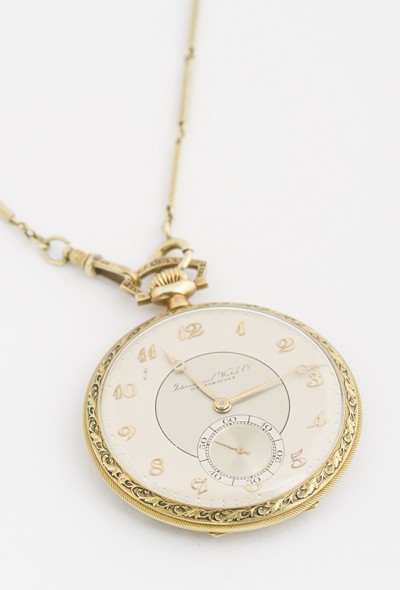 Oude gouden zakhorloge IWC met gouden horloge ketting
