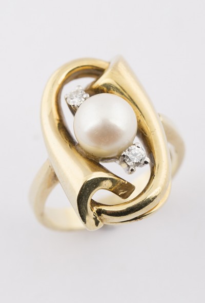 Gouden ring met cultivé parel