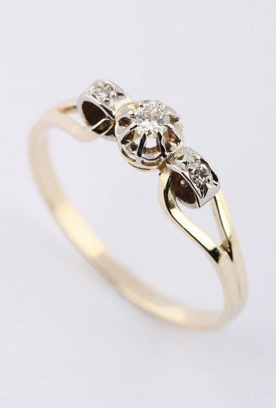 Antieke gouden ring met briljant en diamant